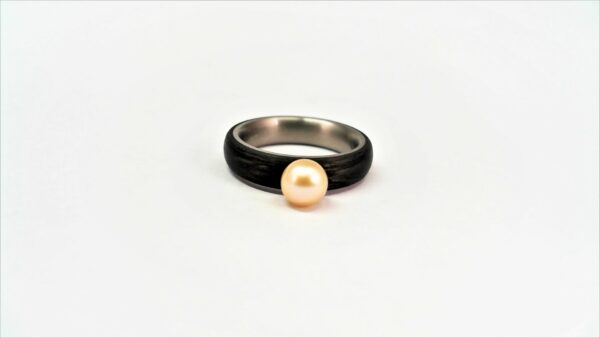 Damenring / Perle Stahl Carbon