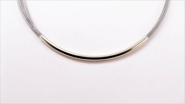 Damencollier Titan