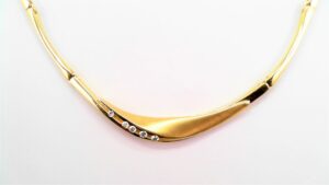 Collier Mehrsteiner 750 GG