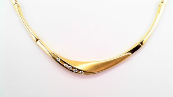 Collier Mehrsteiner 750 GG