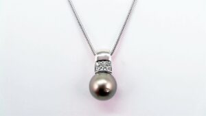 Collier mit Perle 585 WG